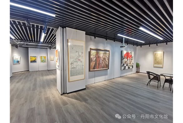 展讯 | “龙年华彩·艺起贺岁”迎新春青年教师书画作品展